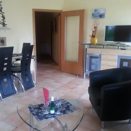 Wunderschones In Redewisch Mit Garten, Grill Und Terrasse Apartmán